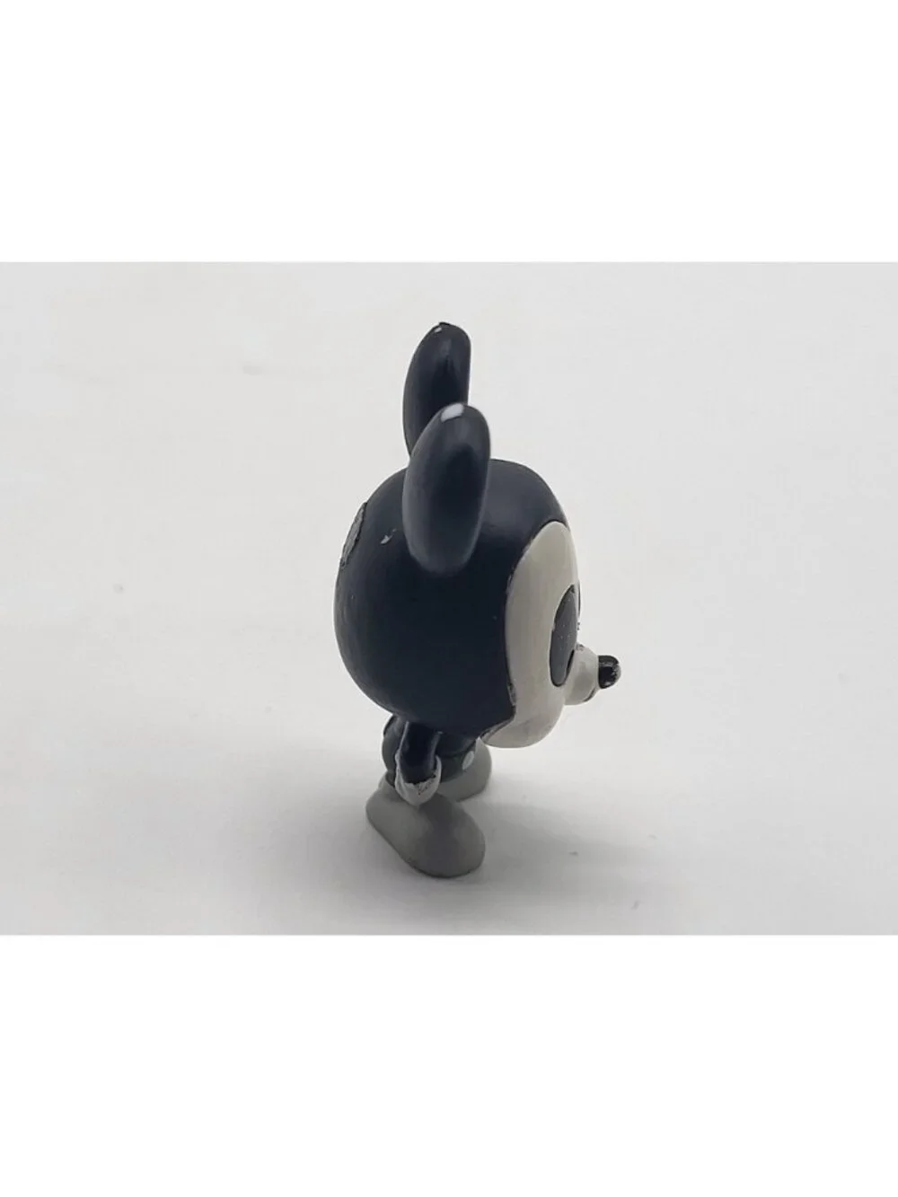 Disney Doorables Black White BW Mickey Mouse Series 6 Limited Edition Just Play
